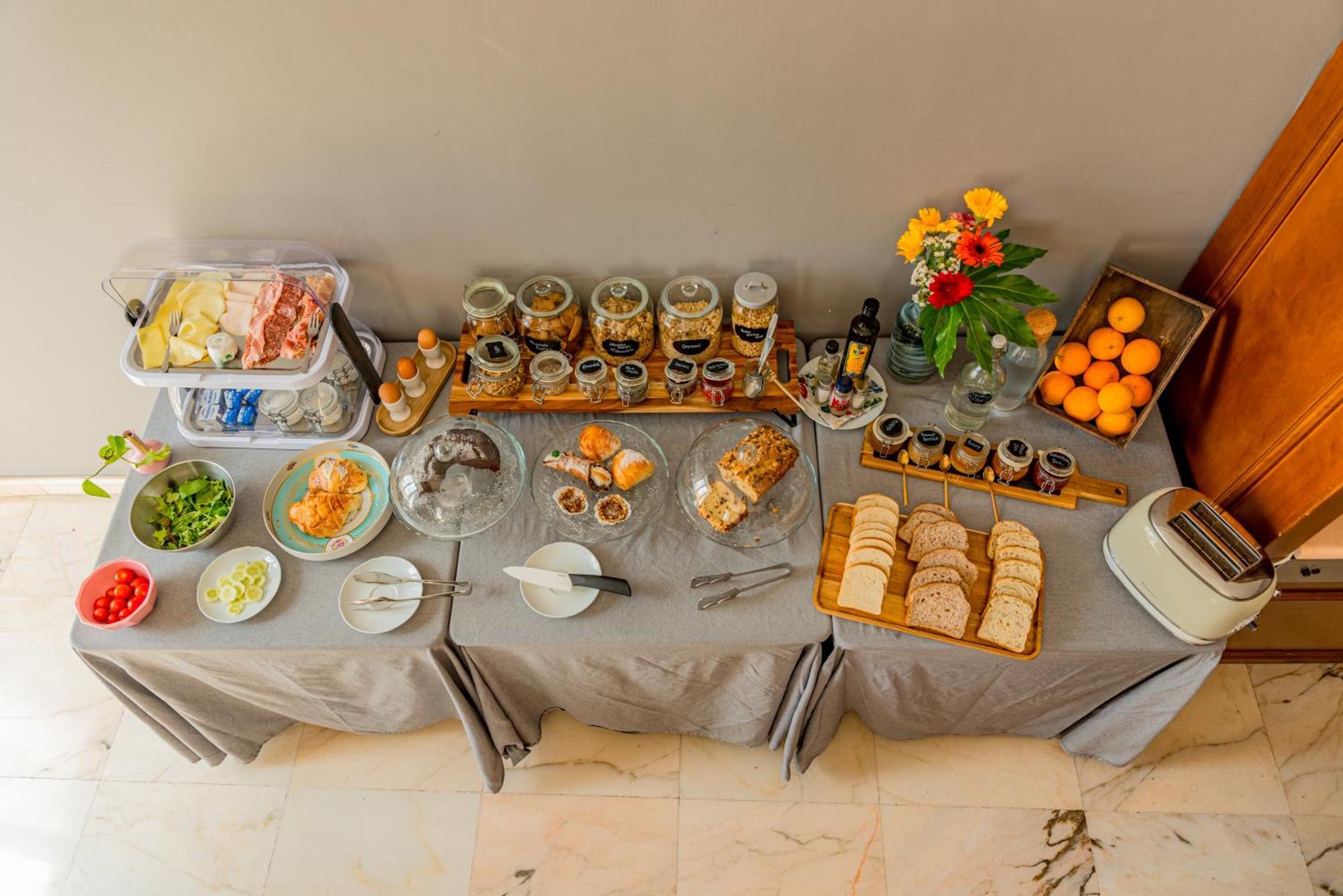 B&B Ruffo Di Bagnara Palazzo Monumentale Napels Buitenkant foto