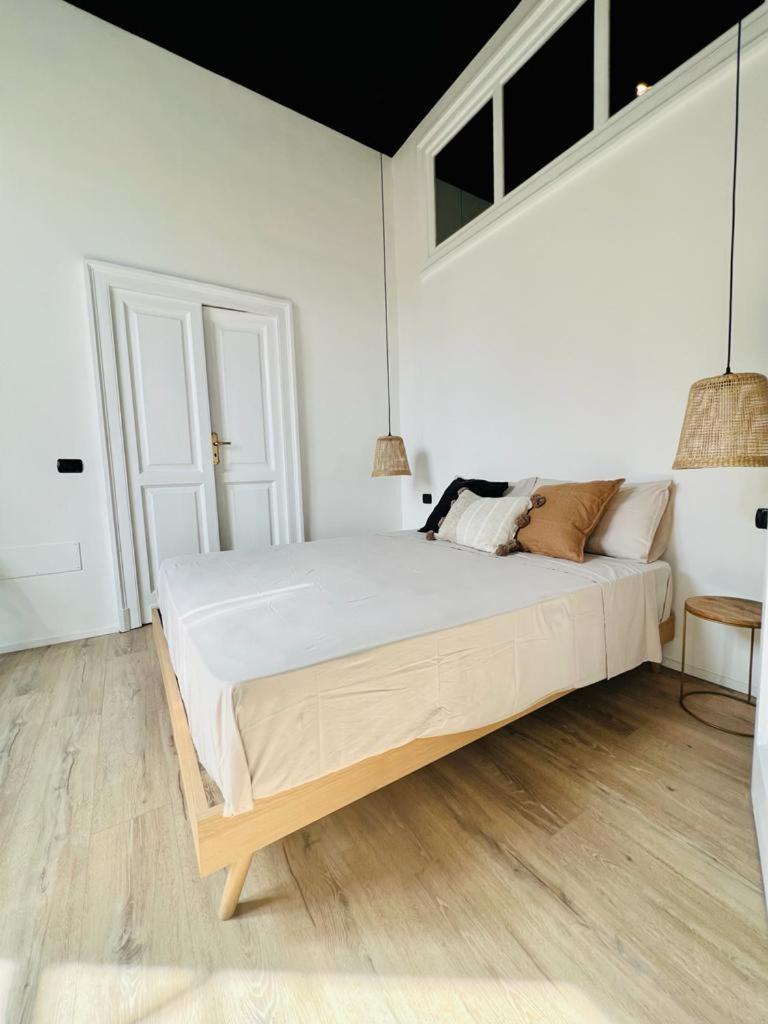 B&B Ruffo Di Bagnara Palazzo Monumentale Napels Buitenkant foto