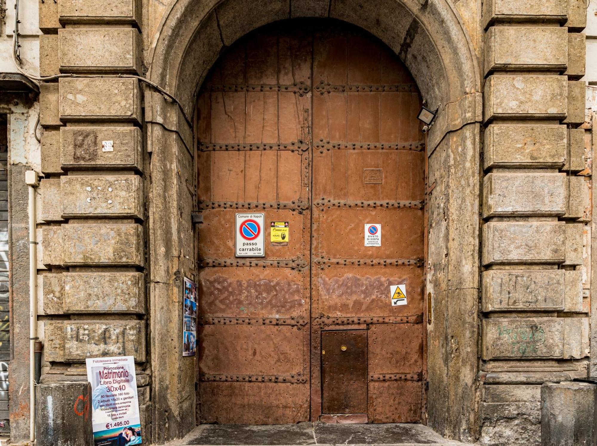 B&B Ruffo Di Bagnara Palazzo Monumentale Napels Buitenkant foto