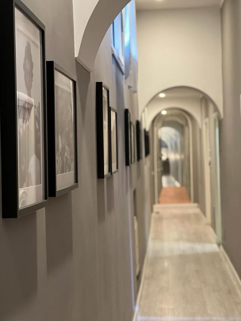 B&B Ruffo Di Bagnara Palazzo Monumentale Napels Buitenkant foto