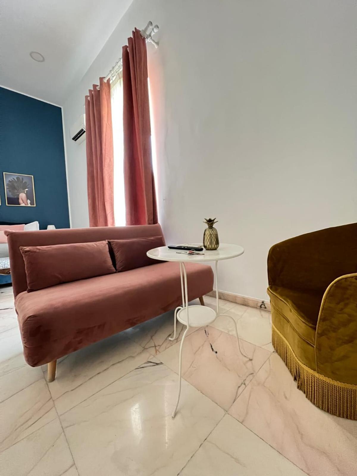 B&B Ruffo Di Bagnara Palazzo Monumentale Napels Buitenkant foto
