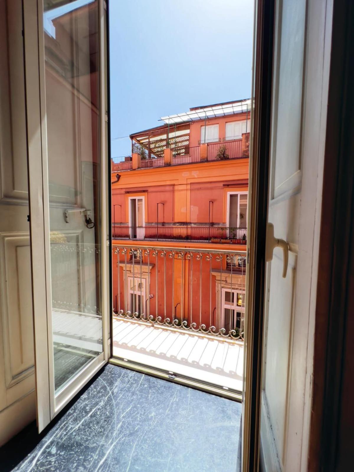 B&B Ruffo Di Bagnara Palazzo Monumentale Napels Buitenkant foto